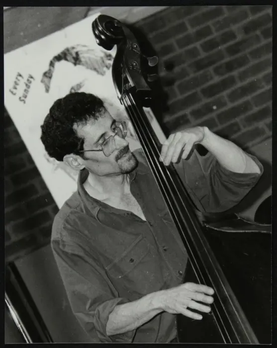 Framed Print : Bassist Richard Foot playing at The Fairway, Welwyn Garden City, Hertfordshire, 1999 Framed Print : Bassist Richard Foot playing at The Fairway, Welwyn Garden City, Hertfordshire, 1999
