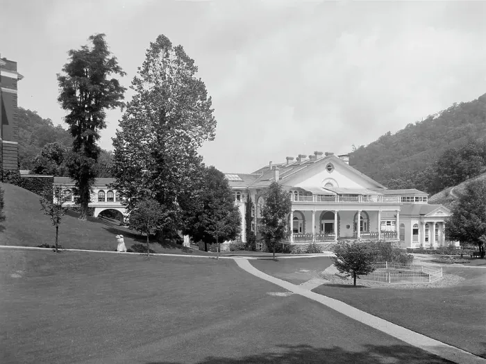 Framed Print : The Bath house and viaduct, Virginia Hot Springs, c.between 1910 and 1920. Creator: Unknown Framed Print : The Bath house and viaduct, Virginia Hot Springs, c.between 1910 and 1920. Creator: Unknown
