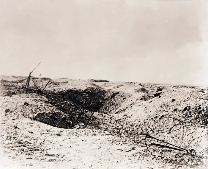 Framed Print : Battlefield, Tahure, northern France, c1914-c1918 Framed Print : Battlefield, Tahure, northern France, c1914-c1918