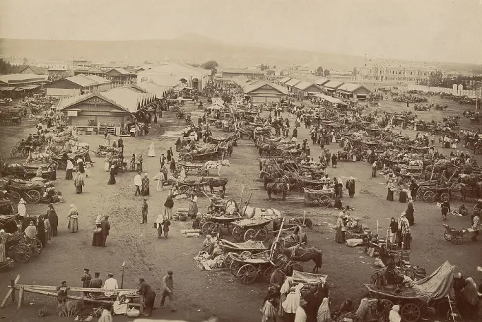 Framed Print : Bazaar on Novobazarnaya Square, 1905. Creator: Unknown Framed Print : Bazaar on Novobazarnaya Square, 1905. Creator: Unknown