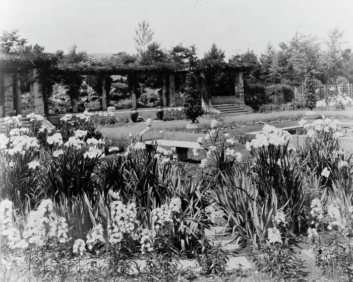 Framed Print : Beacon Hill House, Arthur Curtiss James house, Beacon Hill Road, Newport, Rhode Island. 1917. Creator: Frances Benjamin Johnston. Beacon Hill House, Arthur Curtiss James house, Beacon Hill Road, Newport, Rhode Island. 1917