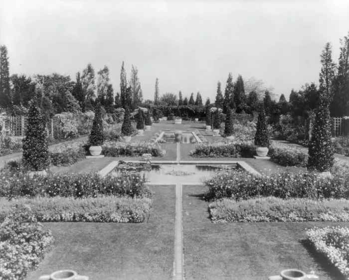 Framed Print : Beacon Hill House, Arthur Curtiss James house, Beacon Hill Road, Newport, Rhode Island, 1917. Creator: Frances Benjamin Johnston. Beacon Hill House, Arthur Curtiss James house, Beacon Hill Road, Newport, Rhode Island, 1917