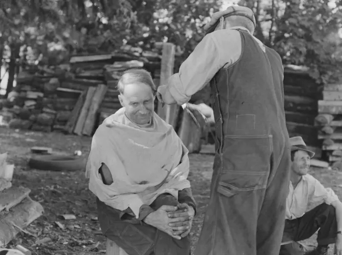 Framed Print : Bean pickers barbering each other, near West Staten, Marion County, Oregon, 1939. Creator: Dorothea Lange Framed Print : Bean pickers barbering each other, near West Staten, Marion County, Oregon, 1939. Creator: Dorothea Lange