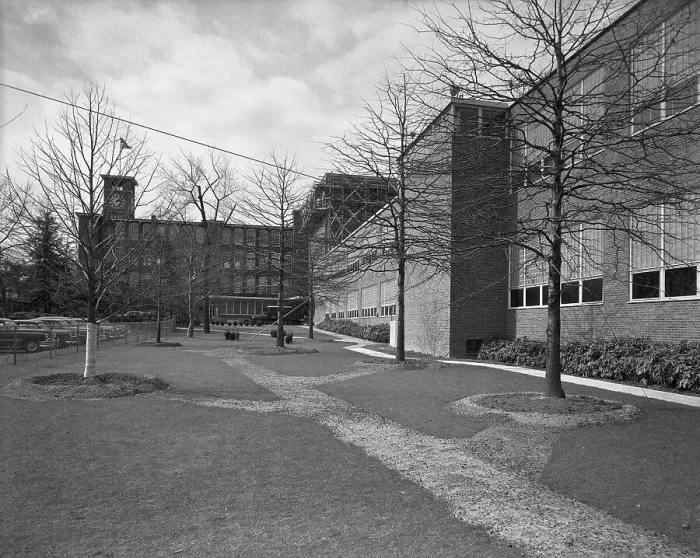 Framed Print : Becton Dickinson & Co. Rutherford, New Jersey, 1954. Creator: Gottscho-Schleisner, Inc Framed Print : Becton Dickinson & Co. Rutherford, New Jersey, 1954. Creator: Gottscho-Schleisner, Inc