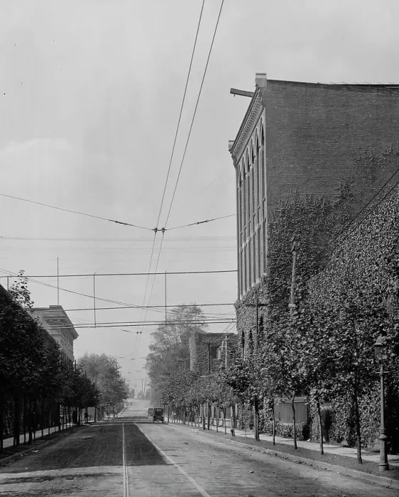 Framed Print : Beer still house, Sandwich St. [Street], Walkerville, Ont. between 1905 and 1915. Creator: Unknown