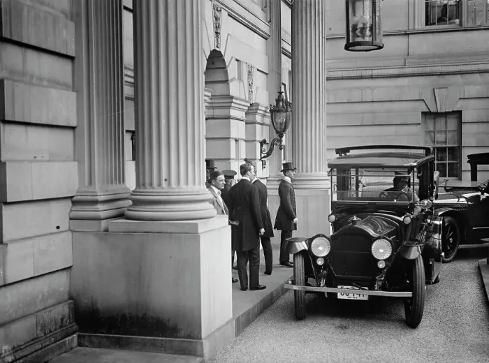 Framed Print : Belgian Mission To U.S. Arriving At Lars I.E. Larz Anderson Home, 1917. Creator: Harris & Ewing. Belgian Mission To U.S. Arriving At Lars I.E. Larz Anderson Home, 1917. Creator: Harris & Ewing Framed Print : Belgian Mission To U.S. Arriving At Lars I.E. Larz Anderson Home, 1917. Creator: Harris & Ewing. Belgian Mission To U.S. Arriving At Lars I.E. Larz Anderson Home, 1917. Creator: Harris & Ewing