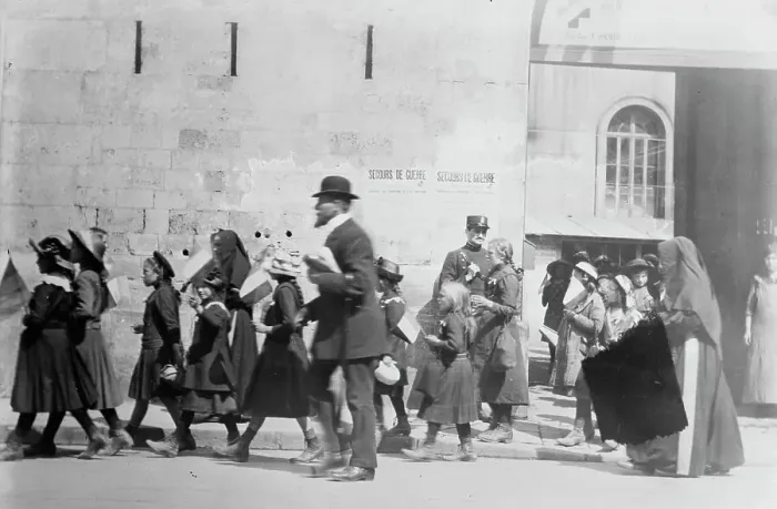Framed Print : Belgian orphans leaving Paris for country homes, between 1914 and c1915. Creator: Bain News Service Framed Print : Belgian orphans leaving Paris for country homes, between 1914 and c1915. Creator: Bain News Service
