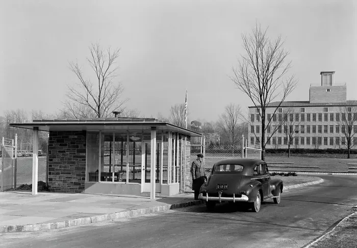 Framed Print : Bell Telephone Laboratory, Murray Hill, New Jersey, 1942. Creator: Gottscho-Schleisner, Inc Framed Print : Bell Telephone Laboratory, Murray Hill, New Jersey, 1942. Creator: Gottscho-Schleisner, Inc