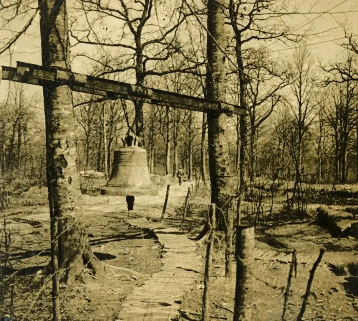 Framed Print : Bell to warn of gas attack, c1914-c1918