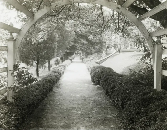Framed Print : Belmont, Gari Melchers house, 224 Washington Street, Fredericksburg, Virginia, c1927 - 1929. Creator: Frances Benjamin Johnston. Belmont, Gari Melchers house, 224 Washington Street, Fredericksburg, Virginia, c1927 - 1929 Framed Print : Belmont, Gari Melchers house, 224 Washington Street, Fredericksburg, Virginia, c1927 - 1929. Creator: Frances Benjamin Johnston. Belmont, Gari Melchers house, 224 Washington Street, Fredericksburg, Virginia, c1927 - 1929