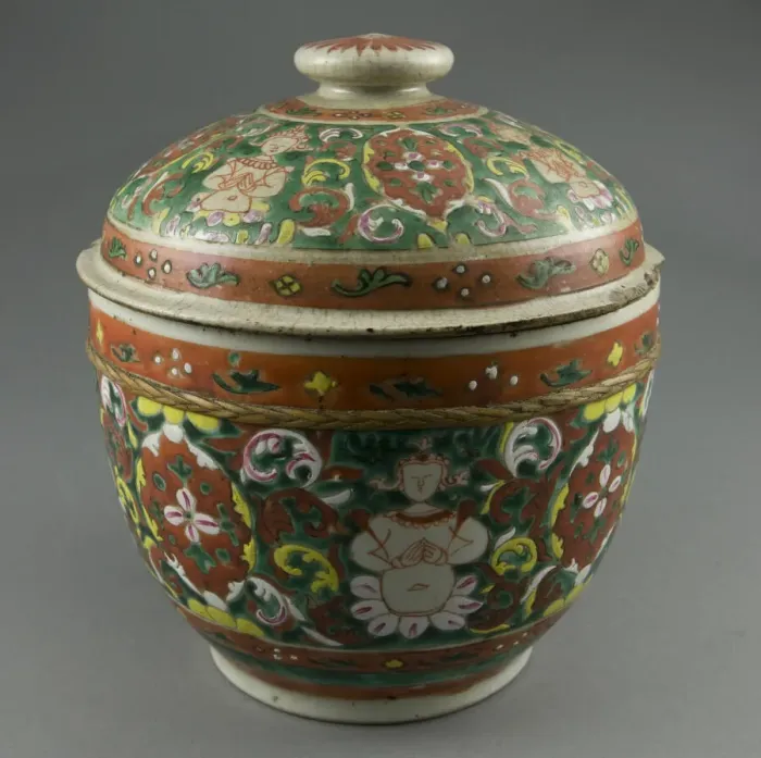 Framed Print : Bencharong (Five-Colored) Ware Covered Jar, Mid-19th century. Creator: Unknown Framed Print : Bencharong (Five-Colored) Ware Covered Jar, Mid-19th century. Creator: Unknown