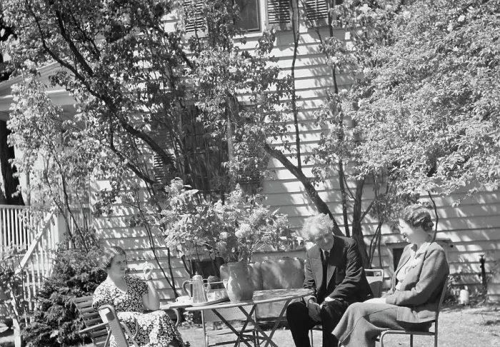 Framed Print : Benson, Mary, Mrs. with Arnold Genthe and an unidentified woman seated ouside at... c1933-c1942. Creator: Arnold Genthe Framed Print : Benson, Mary, Mrs. with Arnold Genthe and an unidentified woman seated ouside at... c1933-c1942. Creator: Arnold Genthe