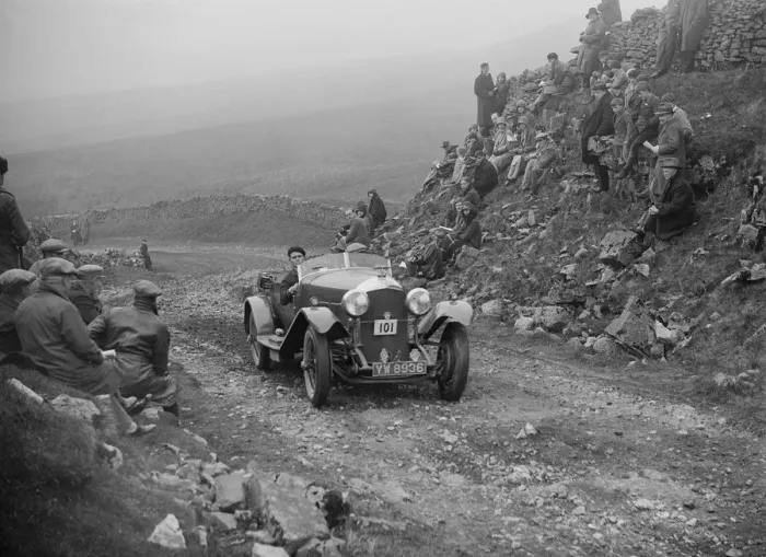 Framed Print : Bentley of M Durand competing in the MCC Edinburgh Trial, 1929. Artist: Bill Brunell Framed Print : Bentley of M Durand competing in the MCC Edinburgh Trial, 1929. Artist: Bill Brunell