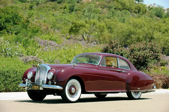 Framed Print : Bentley R type Continental 1954. Artist: Simon Clay Framed Print : Bentley R type Continental 1954. Artist: Simon Clay