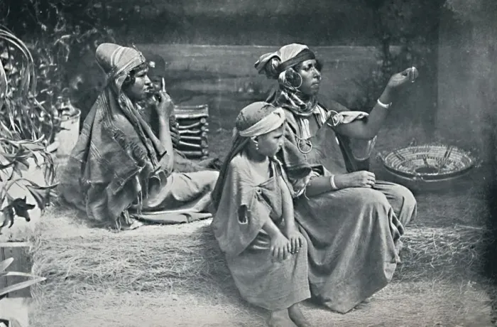 Framed Print : Berber country women from the interior of Tunisia, 1912. Artist: Schroeder & Co Framed Print : Berber country women from the interior of Tunisia, 1912. Artist: Schroeder & Co