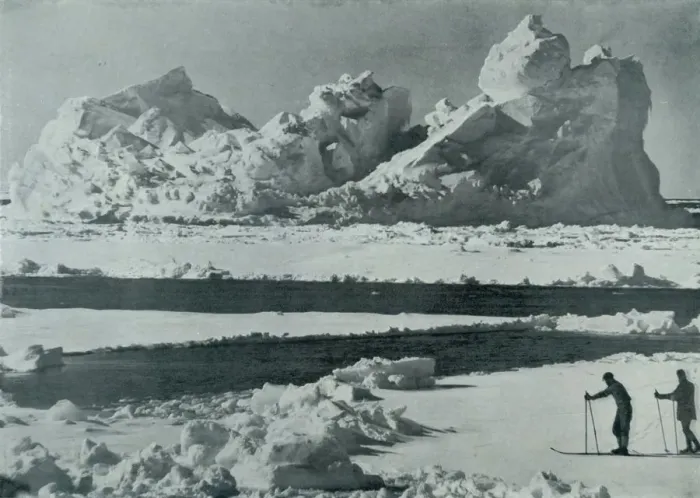 Framed Print : A Berg Breaking Up in the Pack, c1910-1913, (1913). Artist: Herbert Ponting Framed Print : A Berg Breaking Up in the Pack, c1910-1913, (1913). Artist: Herbert Ponting