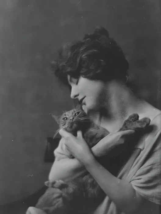 Framed Print : Bermicchi, Miss, with Buzzer the cat, portrait photograph, 1916. Creator: Arnold Genthe Framed Print : Bermicchi, Miss, with Buzzer the cat, portrait photograph, 1916. Creator: Arnold Genthe