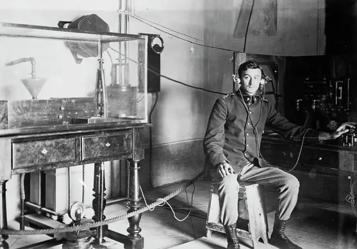 Framed Print : Bermocchi & his wireless iconograph, between c1910 and c1915. Creator: Bain News Service