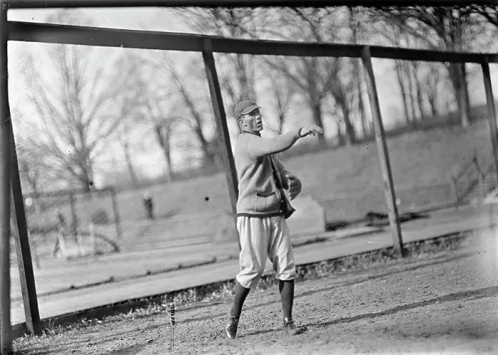 Framed Print : Bert Gallia, Washington Al (Baseball), ca. 1913. Creator: Harris & Ewing. Bert Gallia, Washington Al (Baseball), ca. 1913. Creator: Harris & Ewing Framed Print : Bert Gallia, Washington Al (Baseball), ca. 1913. Creator: Harris & Ewing. Bert Gallia, Washington Al (Baseball), ca. 1913. Creator: Harris & Ewing