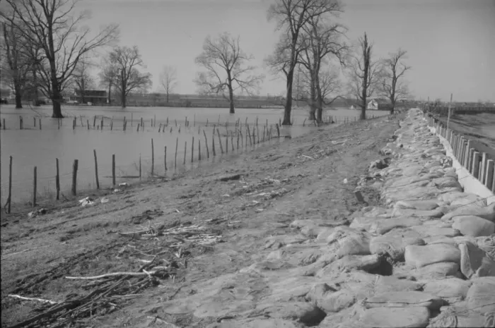Framed Print : The Bessie Levee augmented with sand bags during the 1937 flood, Near Tiptonville, Tennessee, 1937. Creator: Walker Evans Framed Print : The Bessie Levee augmented with sand bags during the 1937 flood, Near Tiptonville, Tennessee, 1937. Creator: Walker Evans