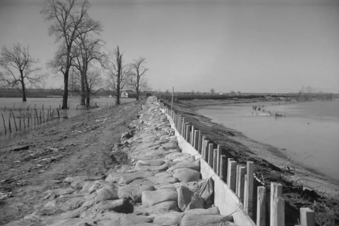 Framed Print : The Bessis Levee, along a subsidiary of the Mississippi River, near Tiptonville, Tennessee, 1937. Creator: Walker Evans Framed Print : The Bessis Levee, along a subsidiary of the Mississippi River, near Tiptonville, Tennessee, 1937. Creator: Walker Evans