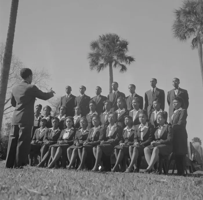 Framed Print : Bethune-Cookman College. Student choir singing on the campus, Daytona Beach, Florida, 1943. Creator: Gordon Parks Framed Print : Bethune-Cookman College. Student choir singing on the campus, Daytona Beach, Florida, 1943. Creator: Gordon Parks