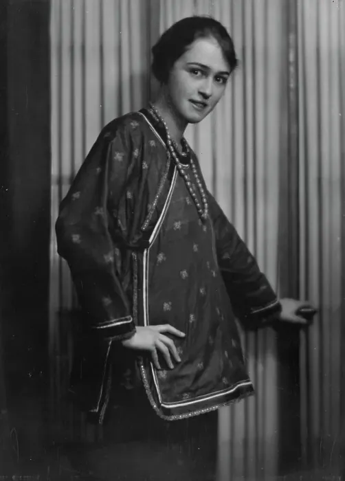Framed Print : Beyer, Charlotte, Miss, portrait photograph, 1917 Apr. 10. Creator: Arnold Genthe Framed Print : Beyer, Charlotte, Miss, portrait photograph, 1917 Apr. 10. Creator: Arnold Genthe