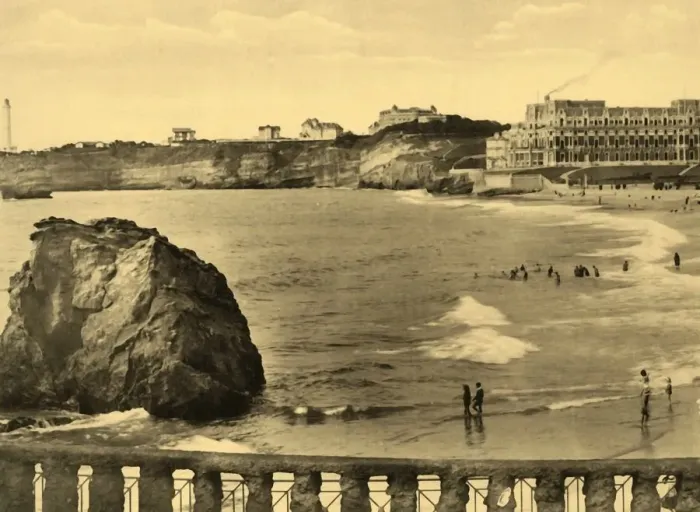 Framed Print : Biarritz - Hotel du Palais et la Baie, c1930. Creator: Unknown Framed Print : Biarritz - Hotel du Palais et la Baie, c1930. Creator: Unknown