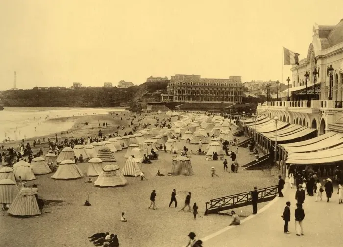 Framed Print : Biarritz - La Plage et le Casino Municipal, c1930. Creator: Unknown Framed Print : Biarritz - La Plage et le Casino Municipal, c1930. Creator: Unknown