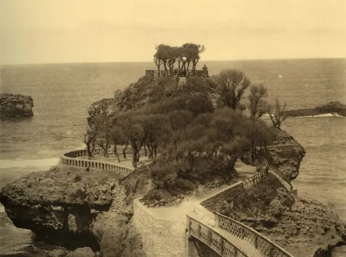 Framed Print : Biarritz - Le Rocher du Basta, c1930. Creator: Unknown Framed Print : Biarritz - Le Rocher du Basta, c1930. Creator: Unknown