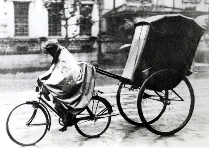 Framed Print : Bicycle taxi, German-occupied Paris, 1940-1944 Framed Print : Bicycle taxi, German-occupied Paris, 1940-1944