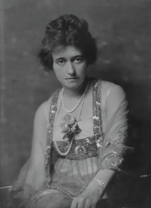 Framed Print : Biddle, A.J. Drexel, Mrs. portrait photograph, 1916 Nov. 20. Creator: Arnold Genthe Framed Print : Biddle, A.J. Drexel, Mrs. portrait photograph, 1916 Nov. 20. Creator: Arnold Genthe