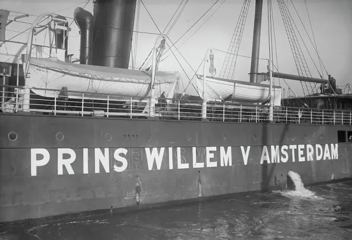 Framed Print : Big sign on neutral Dutch ship [PRINCE WILLEM V AMSTERDAM, between c1910 and c1915. Creator: Bain News Service Framed Print : Big sign on neutral Dutch ship [PRINCE WILLEM V AMSTERDAM, between c1910 and c1915. Creator: Bain News Service