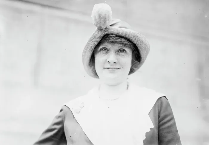 Framed Print : Billie Burke, between c1910 and c1915. Creator: Bain News Service Framed Print : Billie Burke, between c1910 and c1915. Creator: Bain News Service