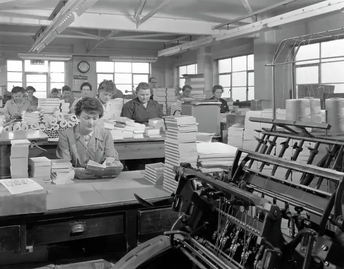 Framed Print : The binding room at the White Rose Press printing Co, Mexborough, South Yorkshire, 1959 Framed Print : The binding room at the White Rose Press printing Co, Mexborough, South Yorkshire, 1959