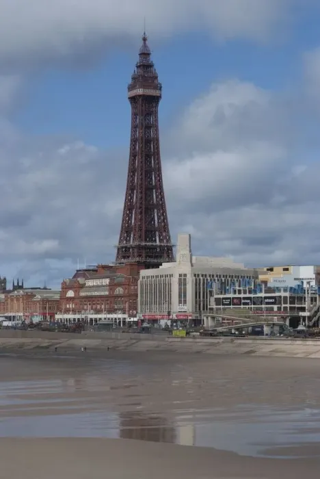 Framed Print : Blackpool, 2009. Creator: Ethel Davies Framed Print : Blackpool, 2009. Creator: Ethel Davies