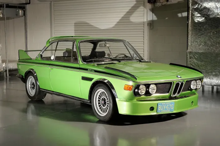 Framed Print : BMW 3.0 CSL BAT 1975. Artist: Simon Clay Framed Print : BMW 3.0 CSL BAT 1975. Artist: Simon Clay