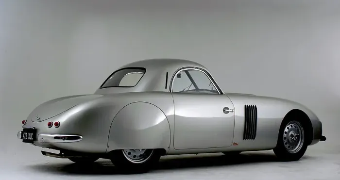 Framed Print : BMW Veritas 1949. Artist: Simon Clay Framed Print : BMW Veritas 1949. Artist: Simon Clay