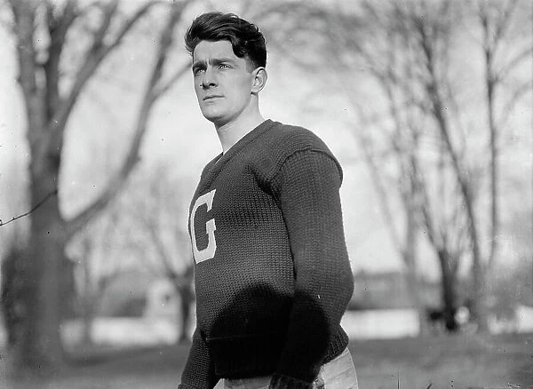 Bob Ellen, Champion Hurdler, Georgetown University, 1911. Creator: Harris & Ewing. Bob Ellen, Champion Hurdler, Georgetown University, 1911. Creator: Harris & Ewing