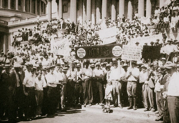 Bonus Army demonstrating outside the Capitol, Washington DC, USA, Great Depression, 1932