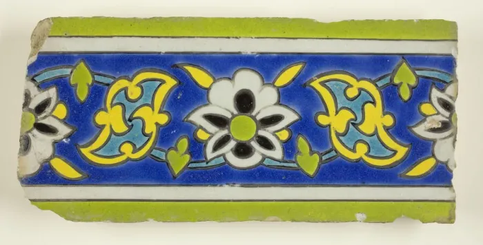 Framed Print : Border Tile With Vegetal Motif, Safavid dynasty (1501-1722), 17th / 18th century Framed Print : Border Tile With Vegetal Motif, Safavid dynasty (1501-1722), 17th / 18th century