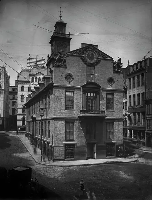 Framed Print : Boston, Mass. Old State House, between 1890 and 1905. Creator: Unknown Framed Print : Boston, Mass. Old State House, between 1890 and 1905. Creator: Unknown