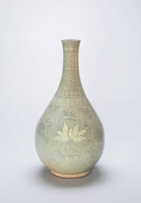 Framed Print : Bottle-Shaped Vase with Lotus Flowers and Stylized Scrolls, Korea, Goryeo dynasty Framed Print : Bottle-Shaped Vase with Lotus Flowers and Stylized Scrolls, Korea, Goryeo dynasty
