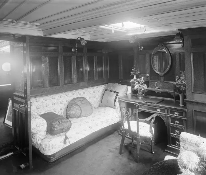Framed Print : A boudoir on steam ship Venetia, 1920. Creator: Kirk & Sons of Cowes Framed Print : A boudoir on steam ship Venetia, 1920. Creator: Kirk & Sons of Cowes