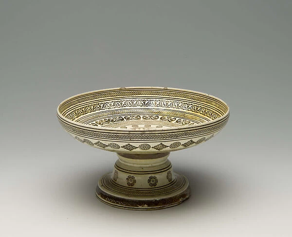 Bowl with the Coat of Arms of Montmorency-Laval, baron de Bressuire, 1510-1525. Artist: West European Applied Art