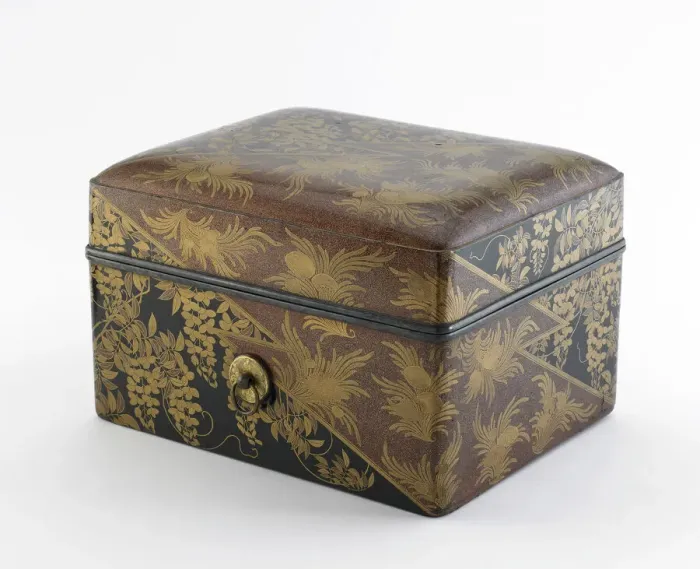 Framed Print : Box for personal accessories (tebako), Momoyama or Edo period, early 17th century Framed Print : Box for personal accessories (tebako), Momoyama or Edo period, early 17th century