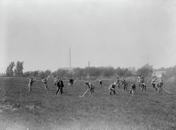 Framed Print : Boy Scouts Gardening In Potomac Park, 1917. Creator: Harris & Ewing. Boy Scouts Gardening In Potomac Park, 1917. Creator: Harris & Ewing Framed Print : Boy Scouts Gardening In Potomac Park, 1917. Creator: Harris & Ewing. Boy Scouts Gardening In Potomac Park, 1917. Creator: Harris & Ewing