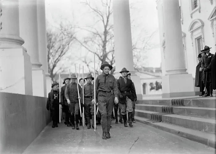 Framed Print : Boy Scouts - Visit of Sir Robert Baden-Powell To DC Reviewing Parade from White House Portico, 1911. Creator: Harris & Ewing. Boy Scouts - Visit of Sir Robert Baden-Powell To DC Reviewing Parade from White House Portico, 1911 Framed Print : Boy Scouts - Visit of Sir Robert Baden-Powell To DC Reviewing Parade from White House Portico, 1911. Creator: Harris & Ewing. Boy Scouts - Visit of Sir Robert Baden-Powell To DC Reviewing Parade from White House Portico, 1911