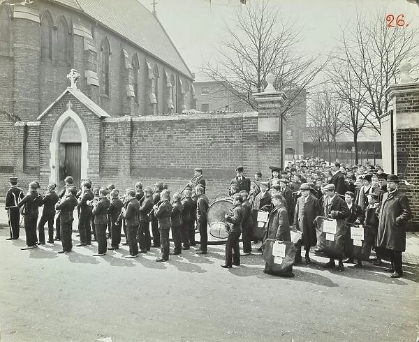Boys emigrating to Canada setting off from Saint Nicholas Industrial School, Essex, 1908