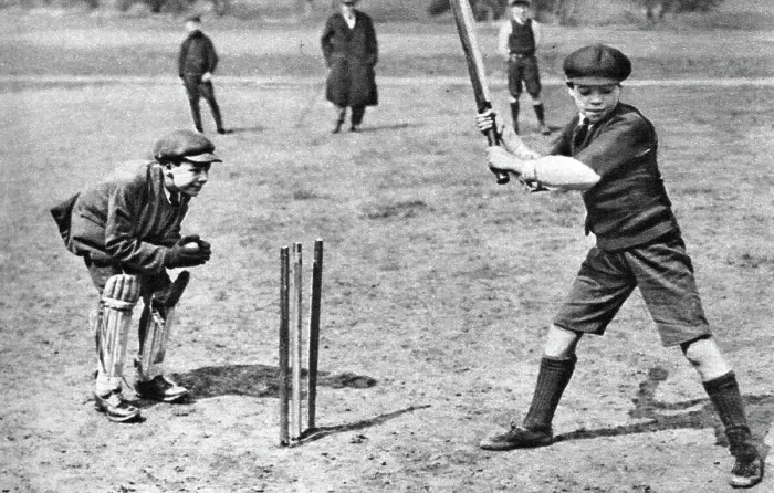Framed Print : Boys playing cricket in Parliament Hill Fields, London, 1926-1927
